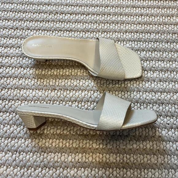 Reformation Christina Heeled Sandal in Almond Snake Emboss - Picture 4 of 7